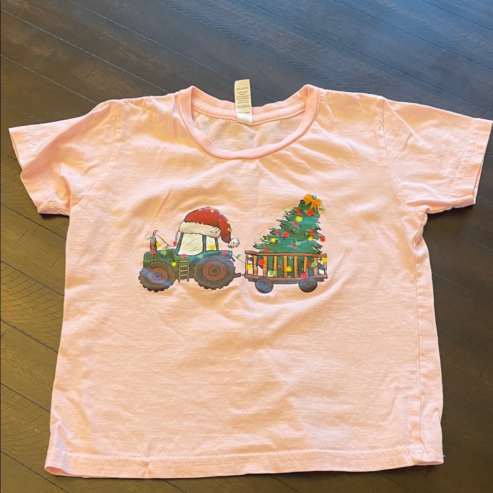 ❤️5/$20 Pink T-Shirt with Christmas Tractor Design